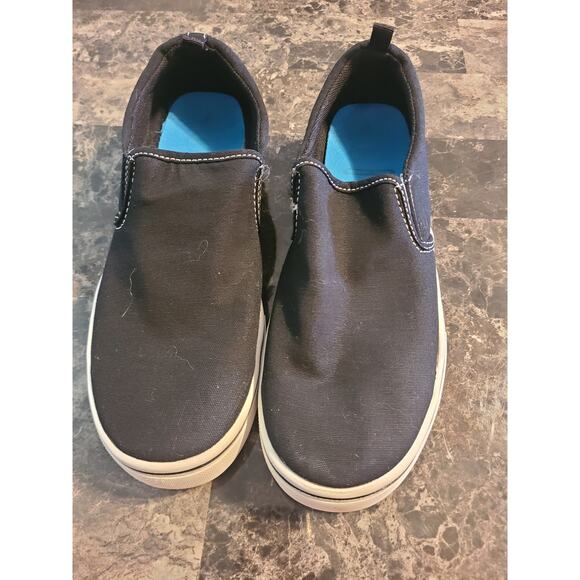 Wonder nation size 6 boys black slip on canvas style shoes - Picture 2 of 7